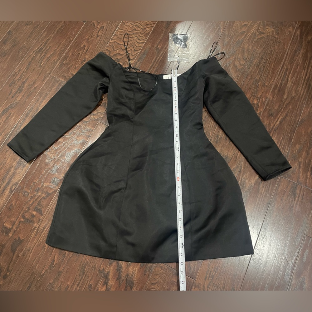 ELLIATT Vida Off The Shoulder Long Sleeve Cocktail Mini Women Size XSmall NEW - Picture 6 of 11